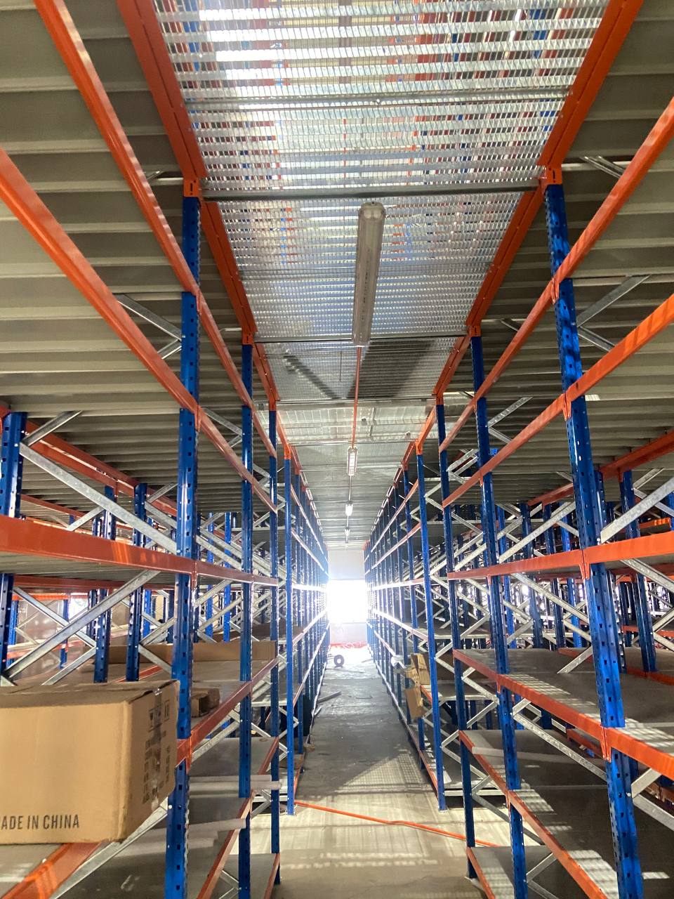Warehouse lighting system wiring
