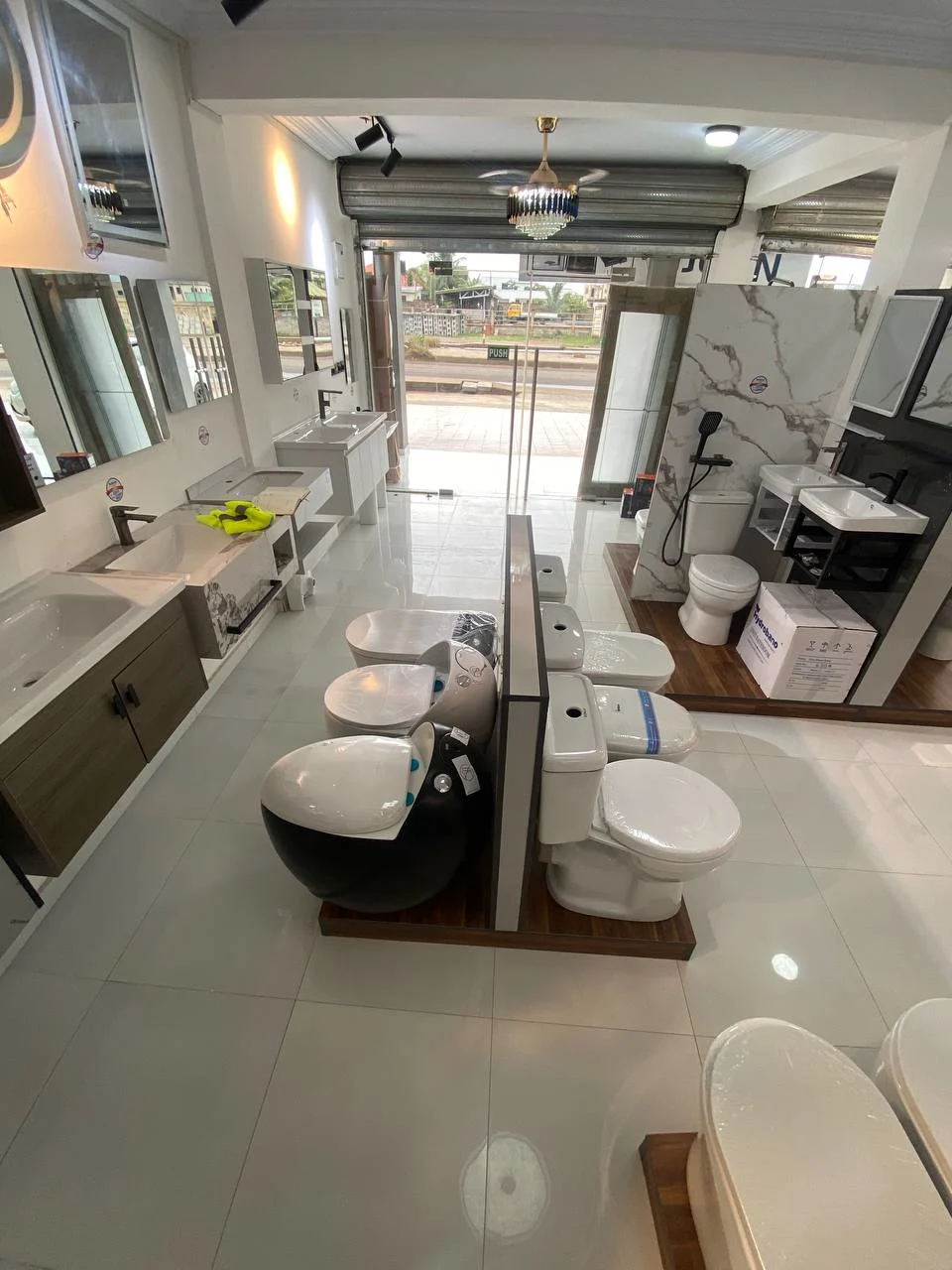 Showroom — Exterior facade — built implementation